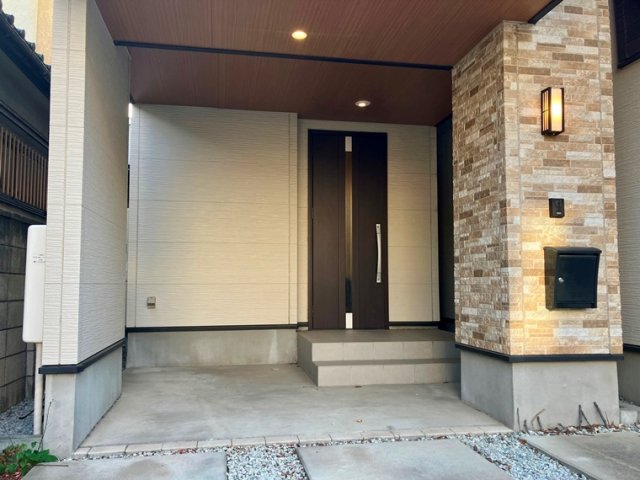 17/18 エントランス