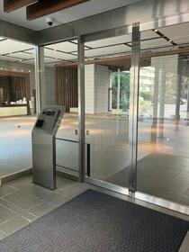 3/3 エントランス