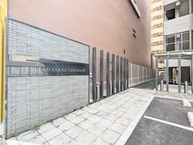 16/16 エントランス