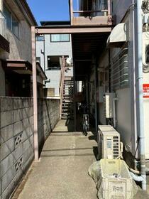 16/16 エントランス