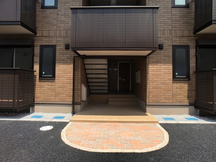 19/28 エントランス