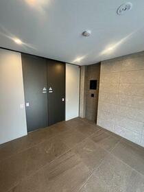 14/16 エントランス