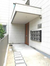 2/2 エントランス