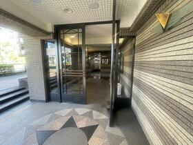 6/6 エントランス