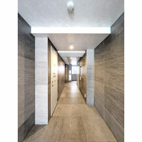 4/5 エントランス