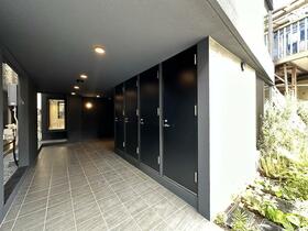 15/16 エントランス