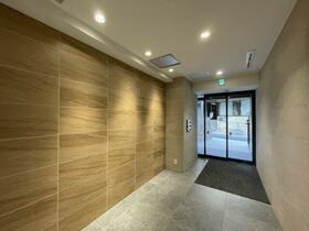 8/8 エントランス