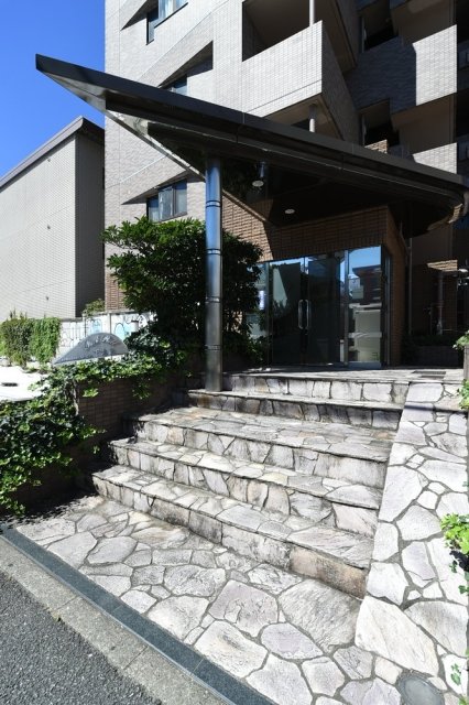 5/8 エントランス