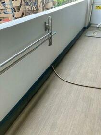 16/16 エントランス