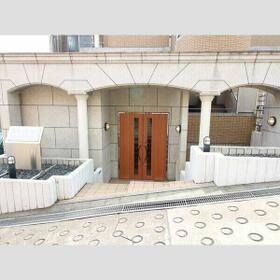 2/3 エントランス