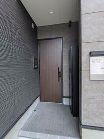 15/15 エントランス