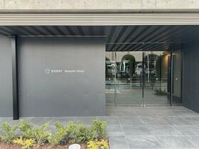 14/14 エントランス