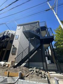 14/18 エントランス