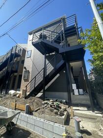 16/20 エントランス