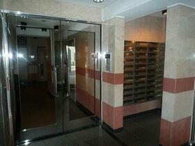 5/5 エントランス