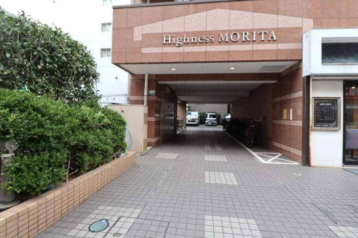 2/3 エントランス