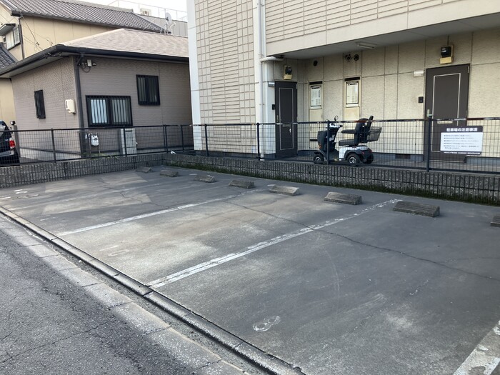 5/5 駐車場