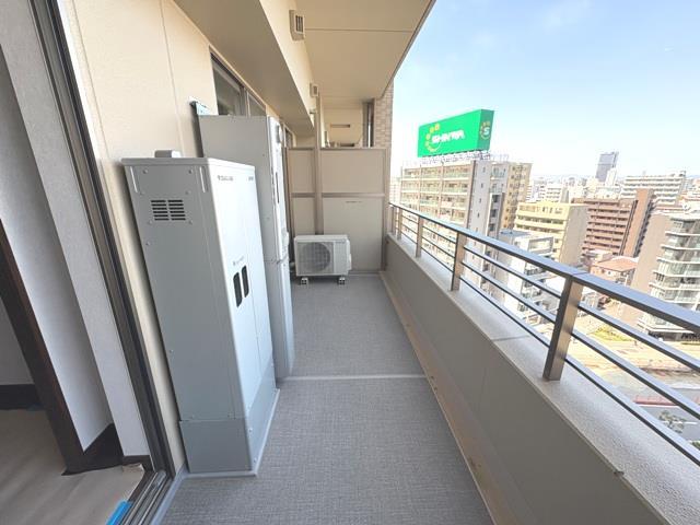 13/18 バルコニー