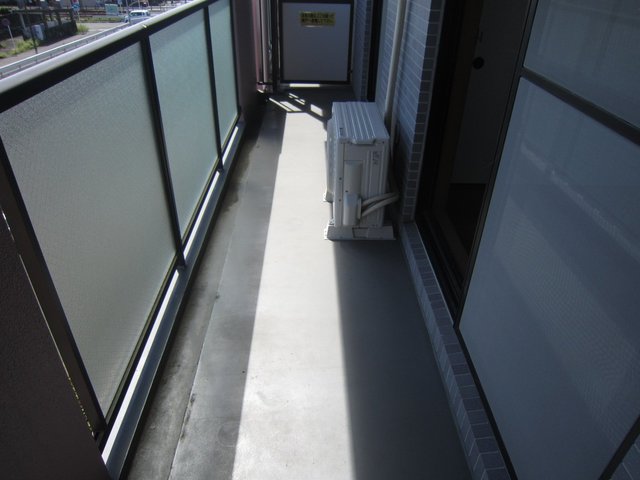 18/24 バルコニー