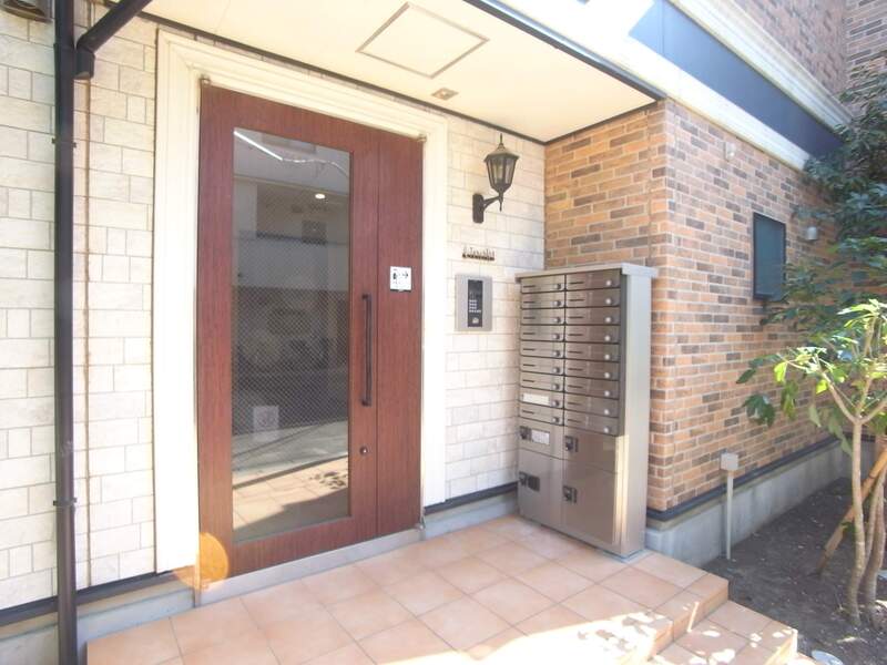 19/28 エントランス