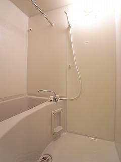 8/16 浴室