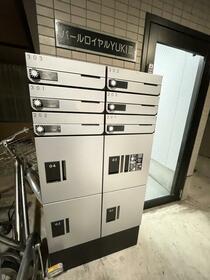 16/16 エントランス