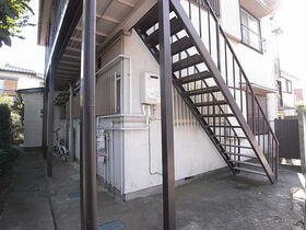 16/16 エントランス