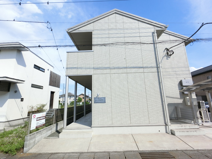 24/30 エントランス