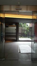 13/13 エントランス