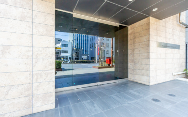 5/5 エントランス