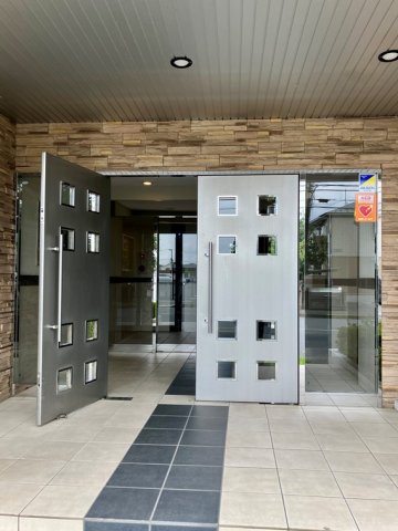 17/17 エントランス