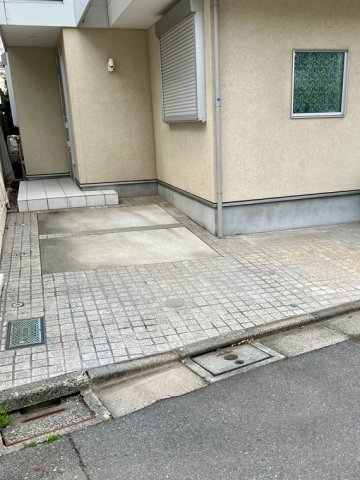 18/18 駐車場
