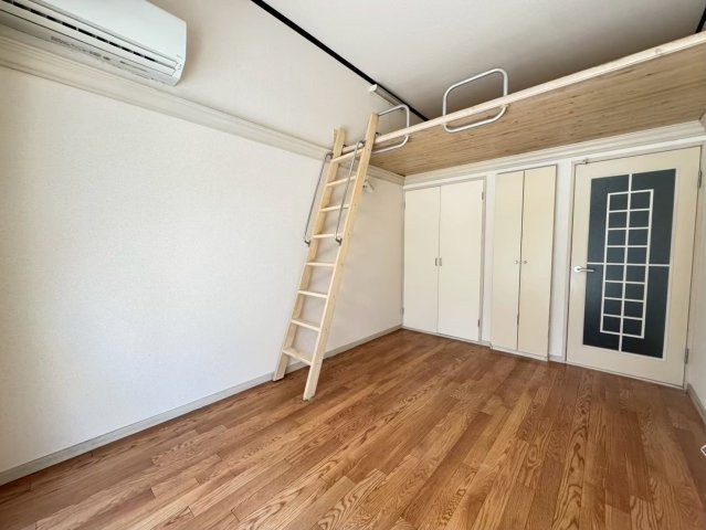 3/4 室内