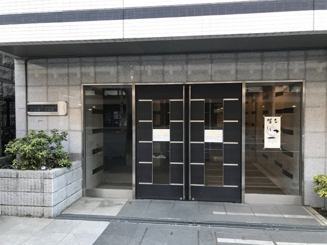 5/8 エントランス