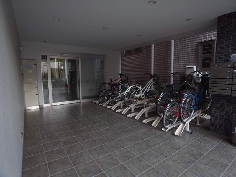 17/18 エントランス