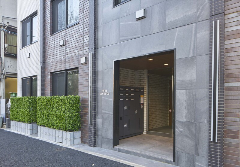 4/4 エントランス