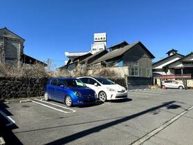 16/16 駐車場