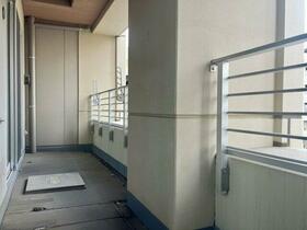 13/16 バルコニー