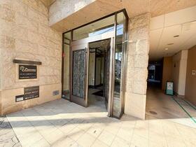 15/16 エントランス