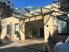 15/15 エントランス