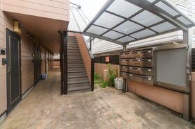 5/5 エントランス