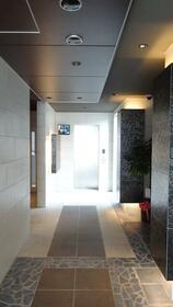 15/16 エントランス