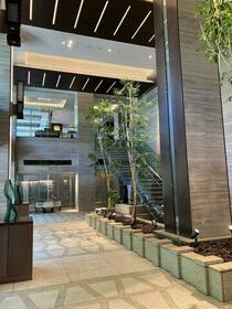 3/3 エントランス