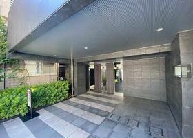 4/4 エントランス