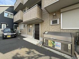 2/3 エントランス