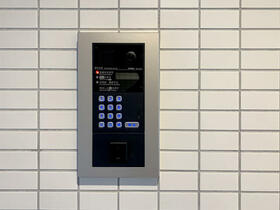 15/16 エントランス