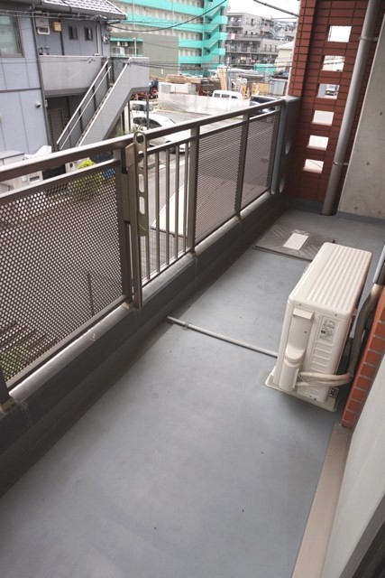 14/28 バルコニー