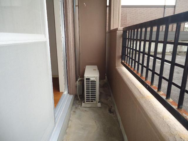 18/27 バルコニー