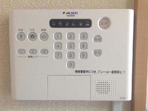 14/14 エントランス