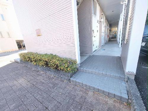 2/2 エントランス